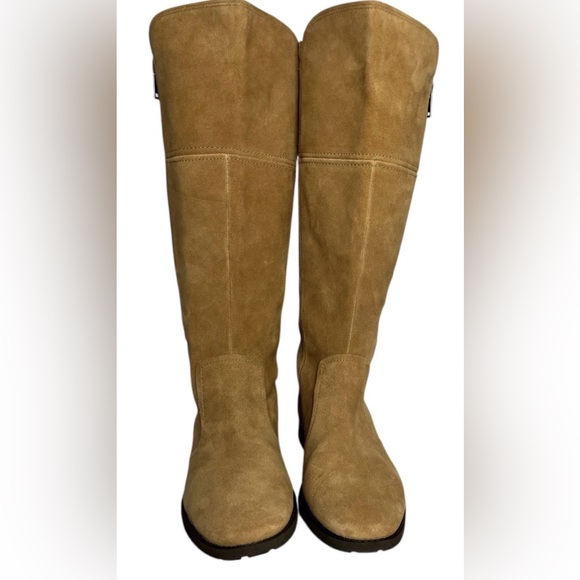 UGG Women's Knee High Tan Boots - Picture 4 of 11